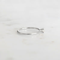 Celine-0,20-vitguld-forlovningsring