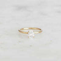 Ernst Forssell Collectées Claire Oval Cut 0,60 ct Förlovningsring