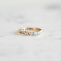 Cleo-alliansring-oval-vigselring-rodguld