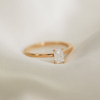 Ella Emerald Cut 0,60 ct Förlovningsring