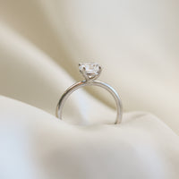 Florens-1_25-vitguld-solitarring-forlovningsring