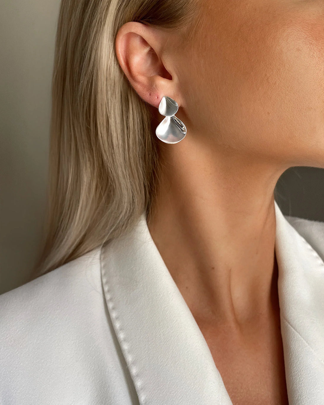 Drakenberg Sjölin Hortensia Earrings Silver