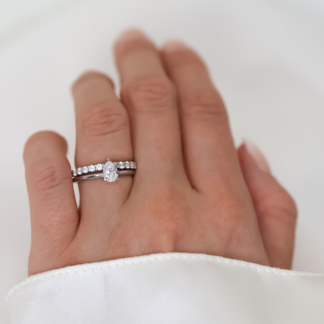 Ernst Forssell Collectées Lucie Pear Cut 0,70 ct Förlovningsring