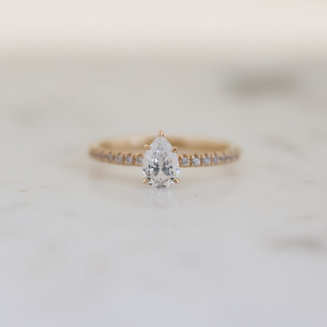 Lucie pear cut 0,70 sidostenar