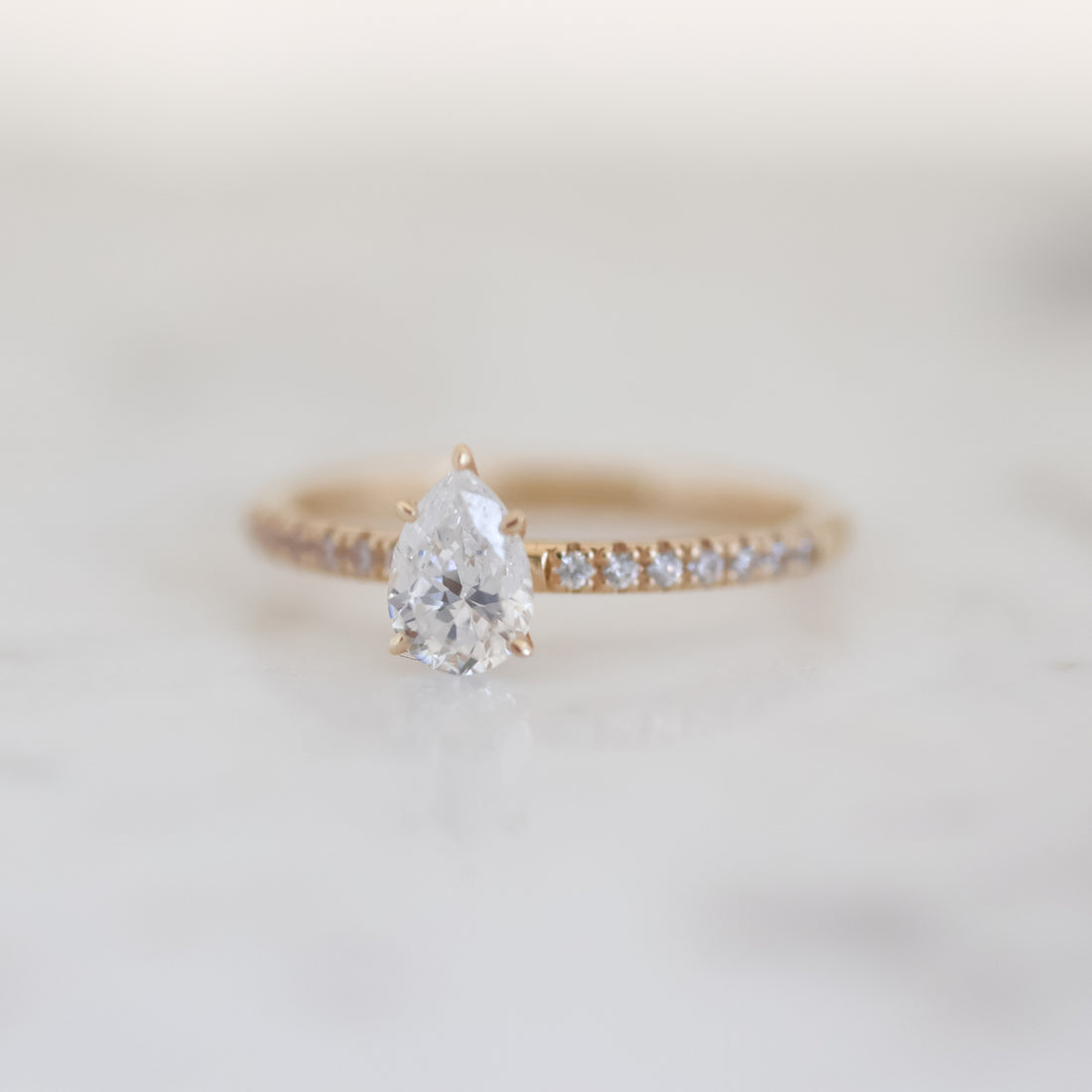 Lucie pear cut 0,70 sidostenar