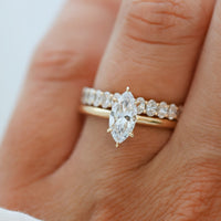 Madison Marquise Cut 1,00 ct med Cleo Alliansring i 18K Rödguld