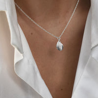 a-forest-drop-necklace