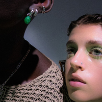 hot-lips-8-huggie-silver-maria-black