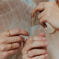 nora-ring-gold-maria-black