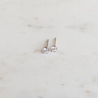 Camille-studs-diamant-örhängen-collectees