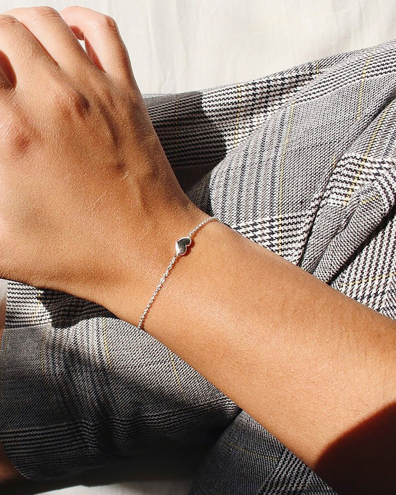 Loving-Heart-medium-single-bracelet