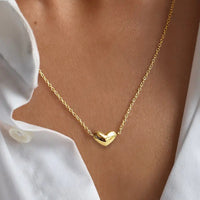 Loving-heart-medium-single-necklace