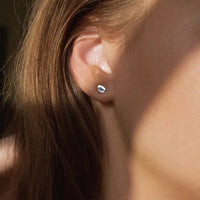 Drakenberg Sjölin Morning Dew Petite Studs