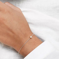 Petite-Pearl-bracelet-drakenberg