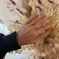 goddess-ring-prehnite-maanesten