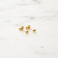 Selected by Ernst Forssell Örhänge i 18K 3 mm