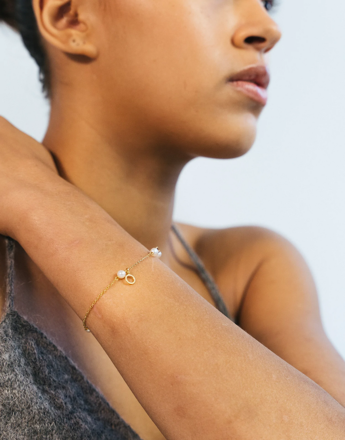 piccolo-armband-guld-sotvattensparla-dulong