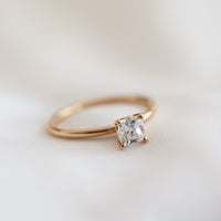 Ernst Forssell Collectées Blanche Cushion Cut 0,60 ct Förlovningsring