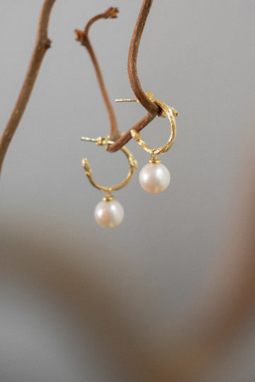 Drakenberg Sjölin Branch Pearl Hoops - Guld