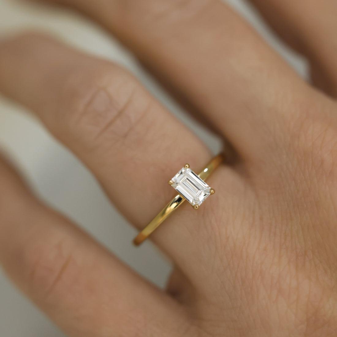 Ella Emerald Cut 0,60 ct Förlovningsring