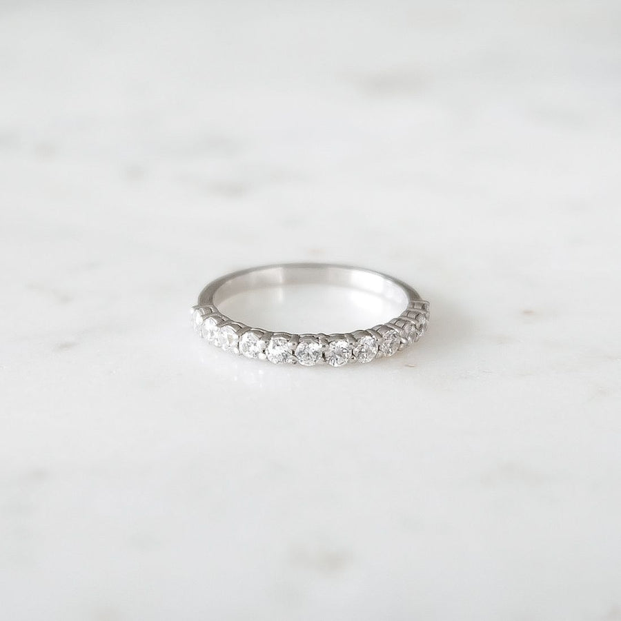 Petite-cherie-halvallians-vigselring