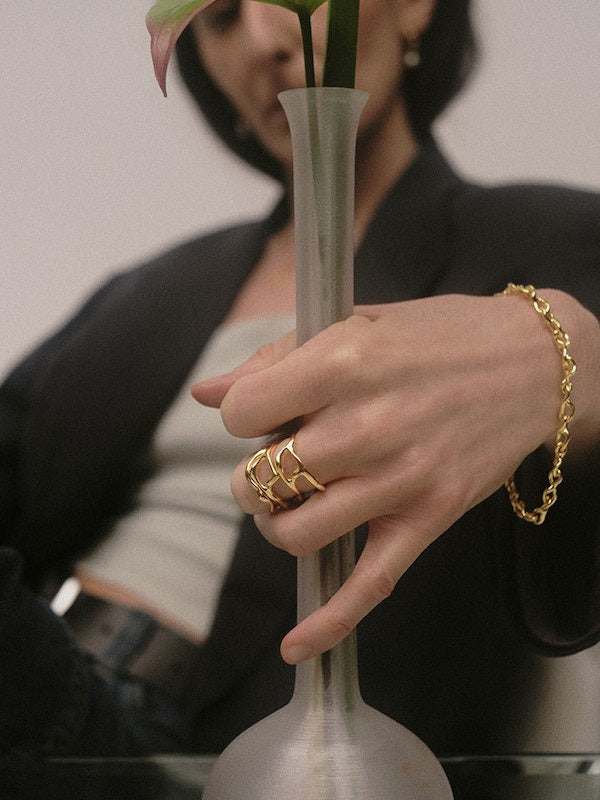 Maria Black Iris Ring Gold