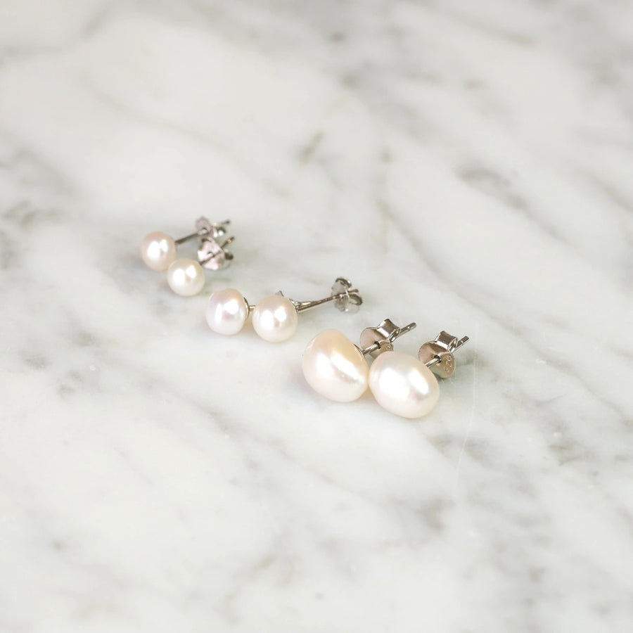 Emma Israelsson Freshwater Pearl Earrings S