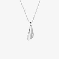 Gardenia-single-necklace