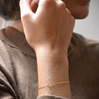le-knot-drop-bracelet-gold
