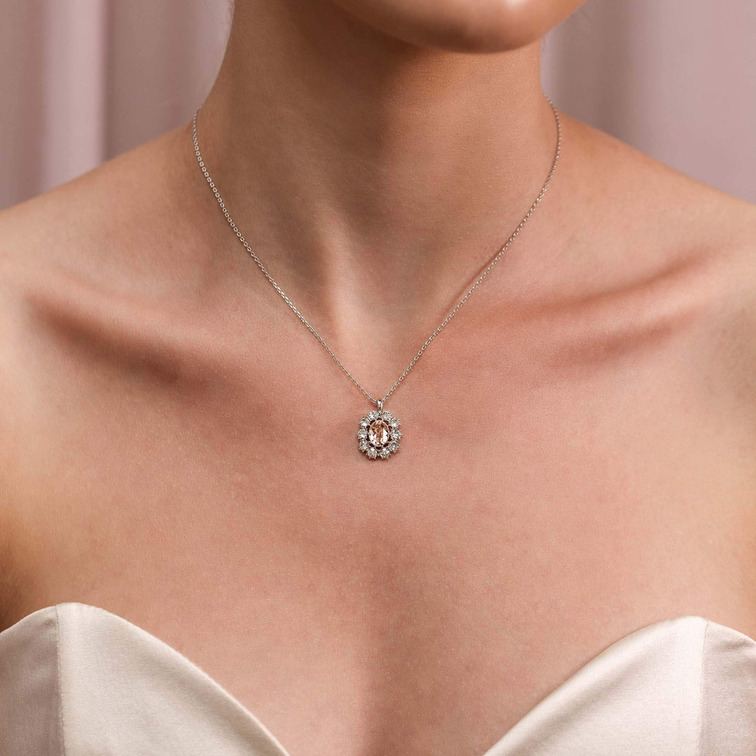 miss-elizabeth-necklace-vintage-rose