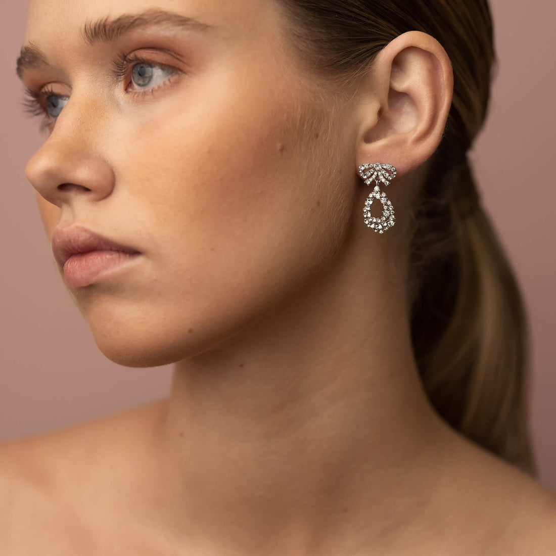 petite-alice-bow-earrings-crystal-silver