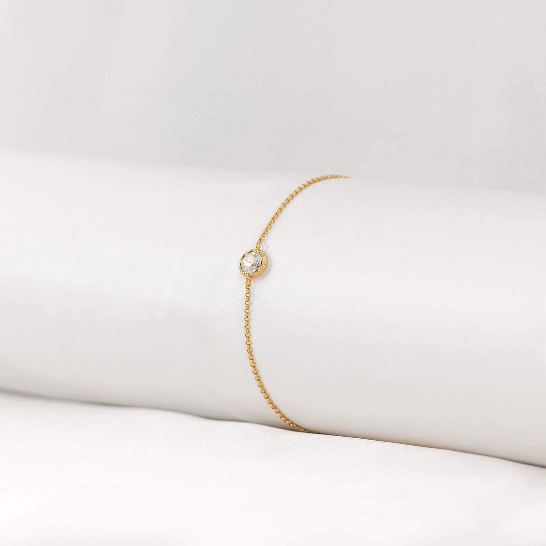 petite-victoria-bracelet-silvershade-gold