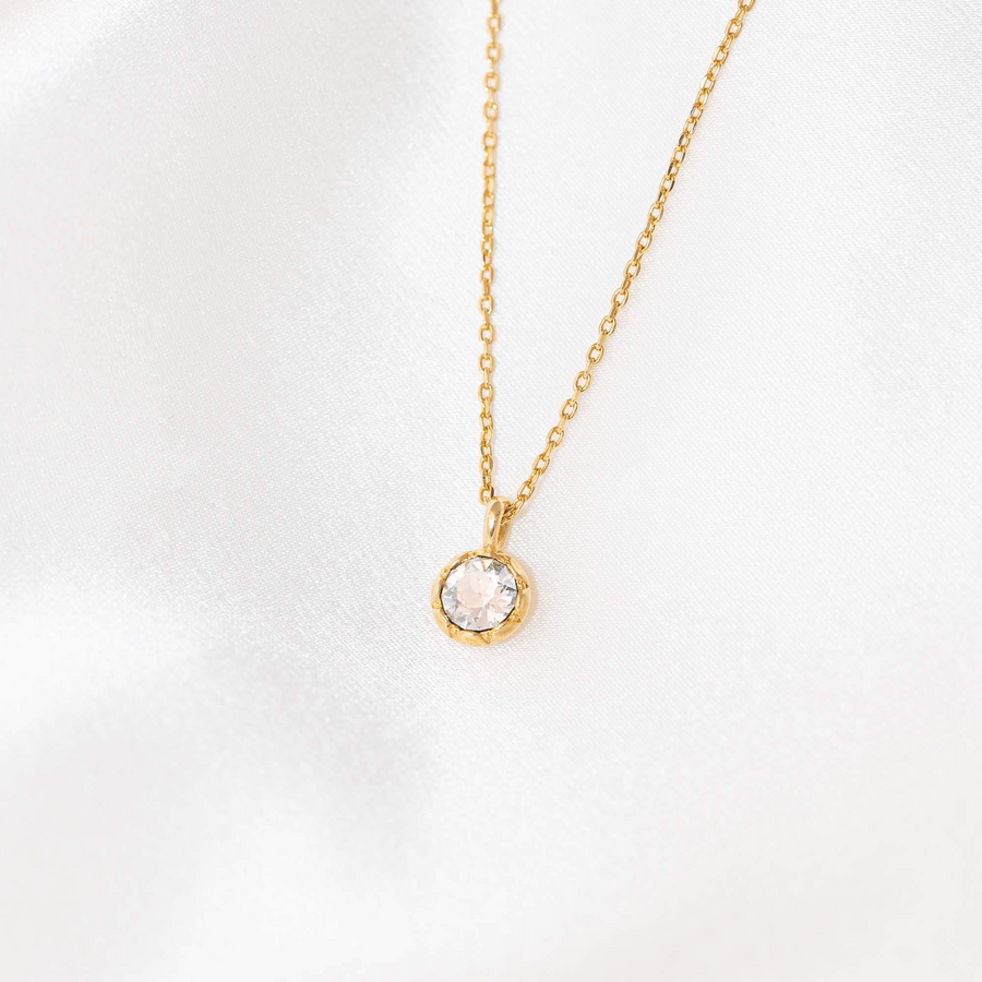 petite-victoria-necklace-silvershade-gold