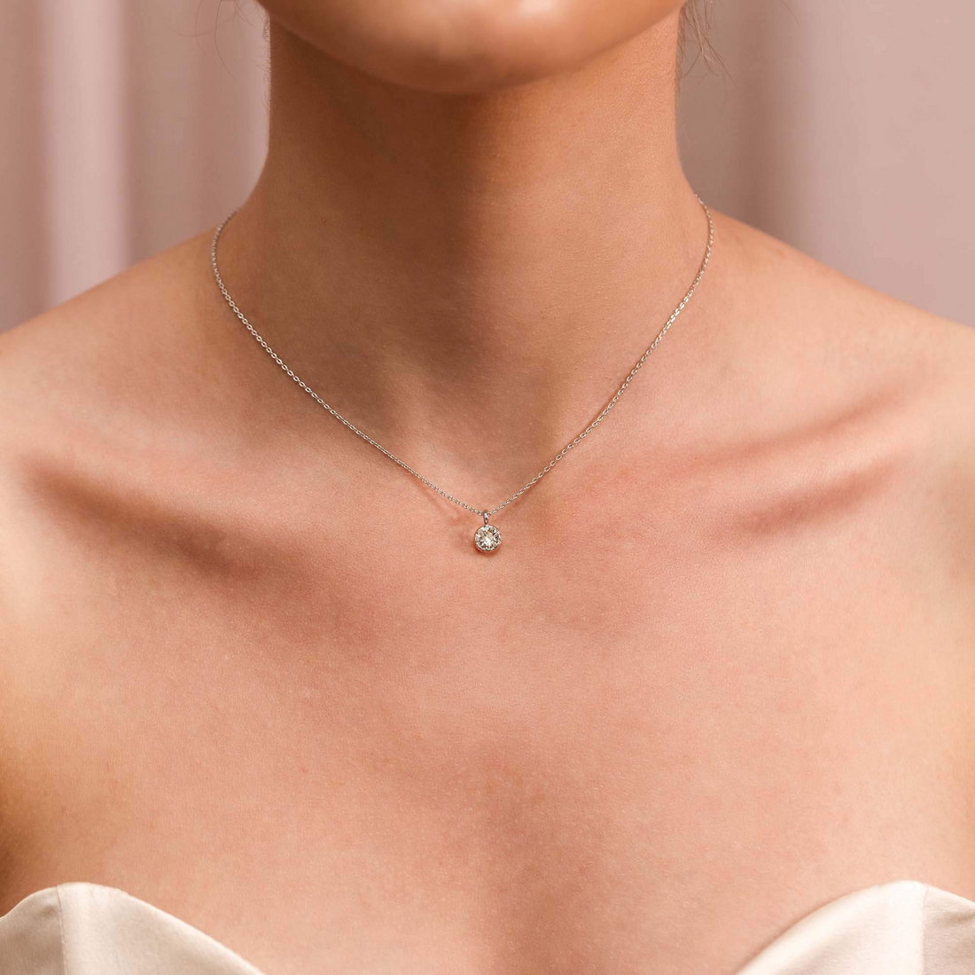 petite-victoria-necklace-silvershade-silver