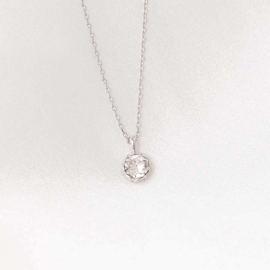 petite-victoria-necklace-silvershade-silver
